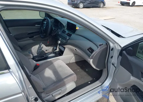 2009 Honda Accord 2.4 Lx z USA, uszkodzony, nr VIN 1HGCP26369A195746